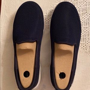 Skechers performance walking shoes Navy/white